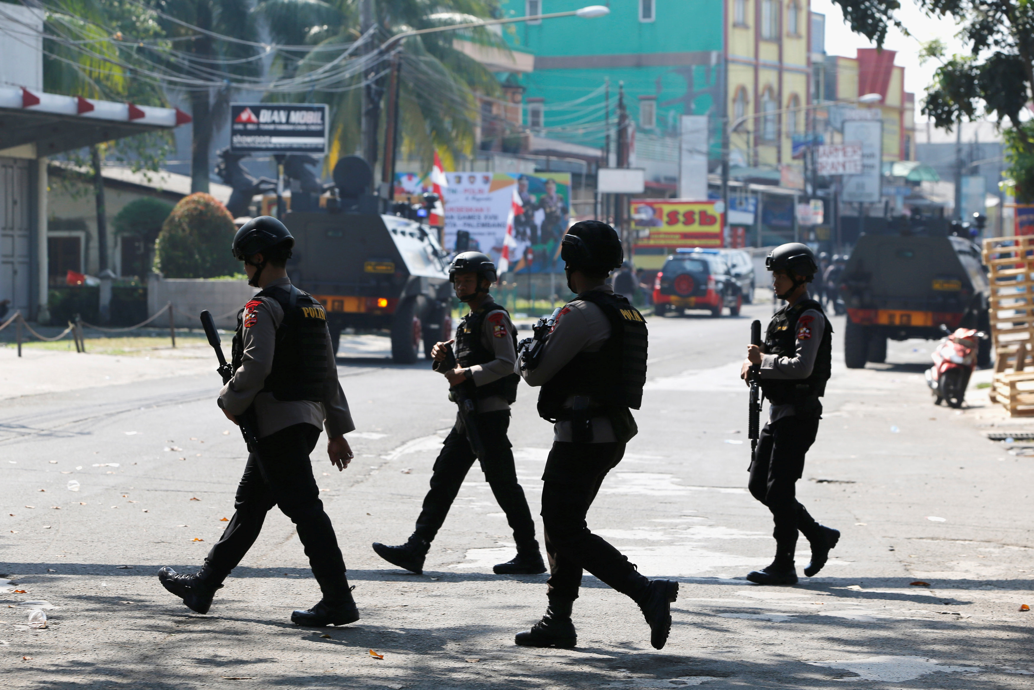印尼一监狱发生骚乱(7)