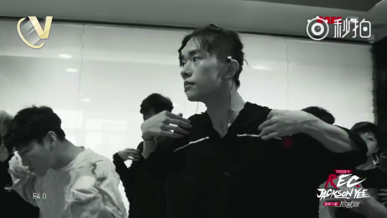 易烊千玺拾贰画·第壹画,易燃装置合体表演零失误