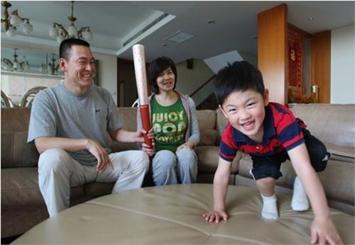 游泳奥运冠军庄泳现状:婚后和丈夫移民,离婚回国创业成亿万富婆