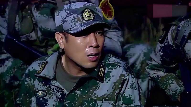 我是特种兵之利刃出鞘：何晨光王艳兵弹弓打飞机，团长的话搞笑,影视,军旅,好看视频