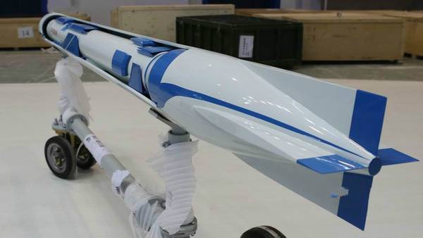 巴铁潜艇一旦配备这款装备!290公里射程可随时伏击印军航母编队