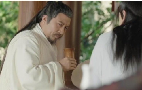 厉尘澜再见"父亲"热泪盈眶,父亲欲要离开,而他的举动很暖心!