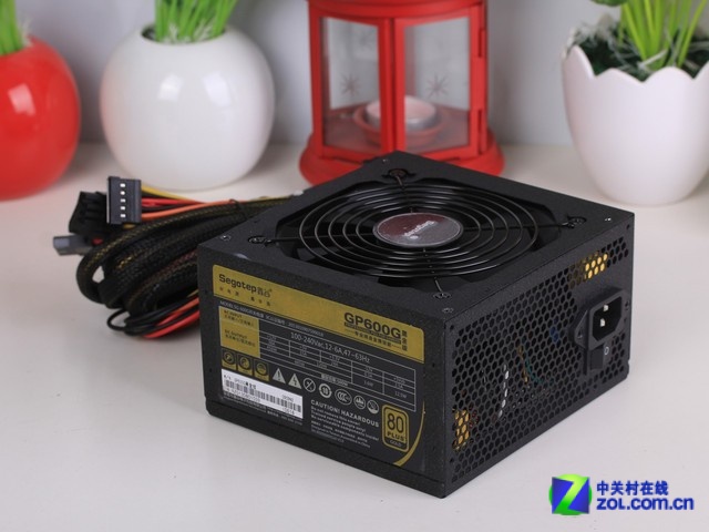 准白金构架 鑫谷gp600g黑金版值得入手