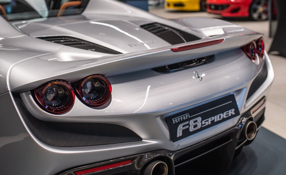 2019款法拉利f8 spider
