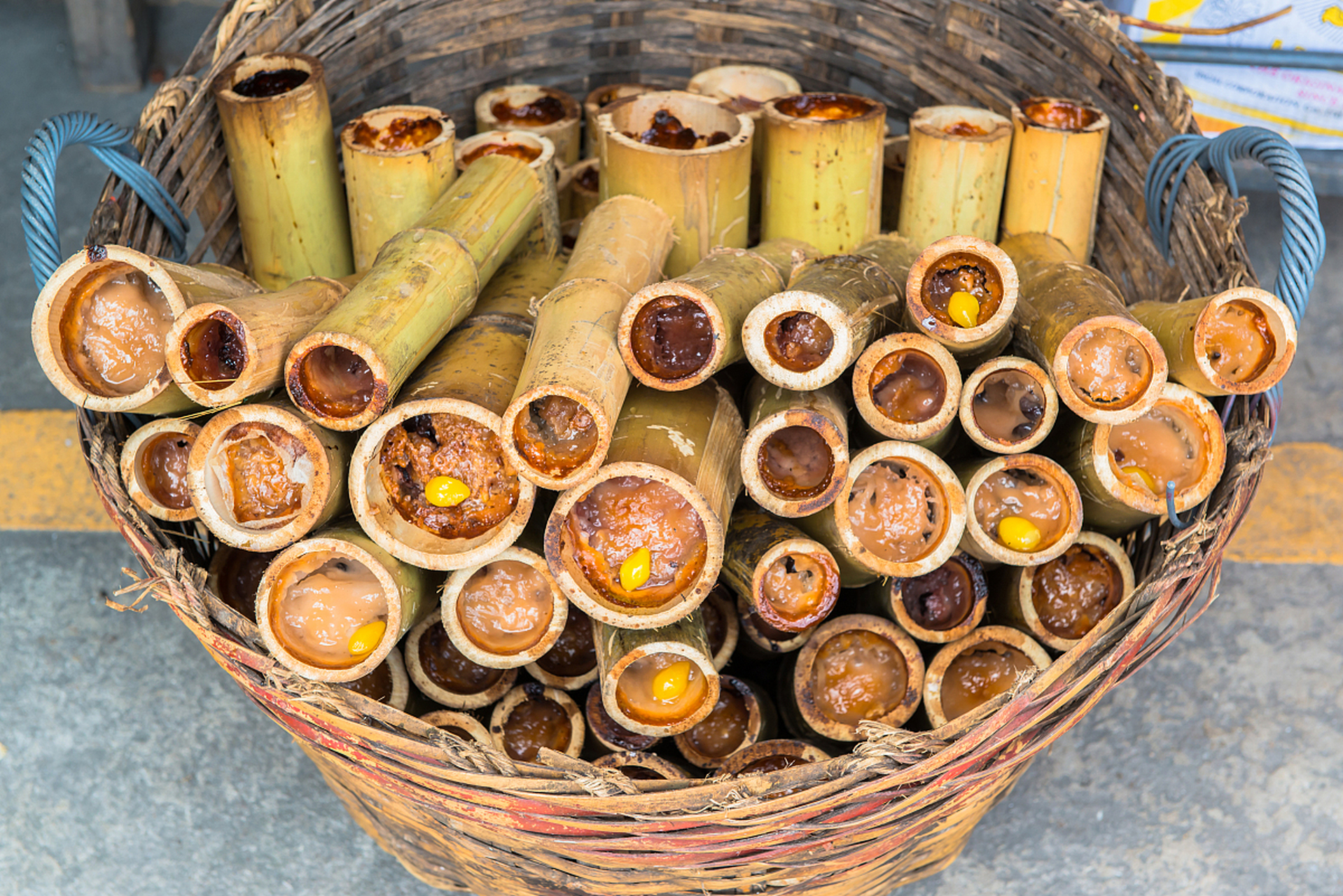 五千年食光# 广西壮族特色美食,让你的味蕾燃烧起来!