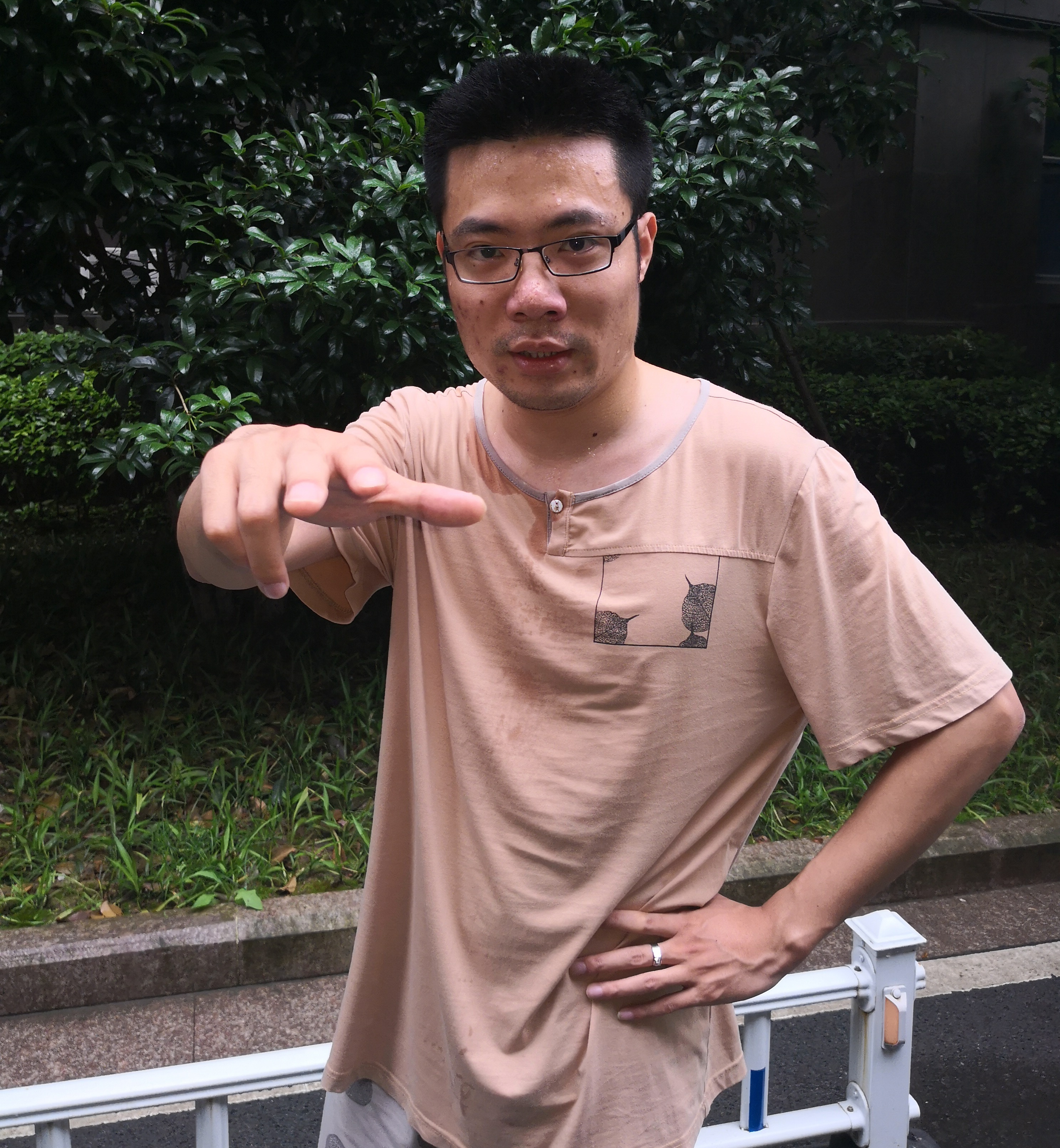 大司马生日pdd送31个超火,后面那个更"超火"