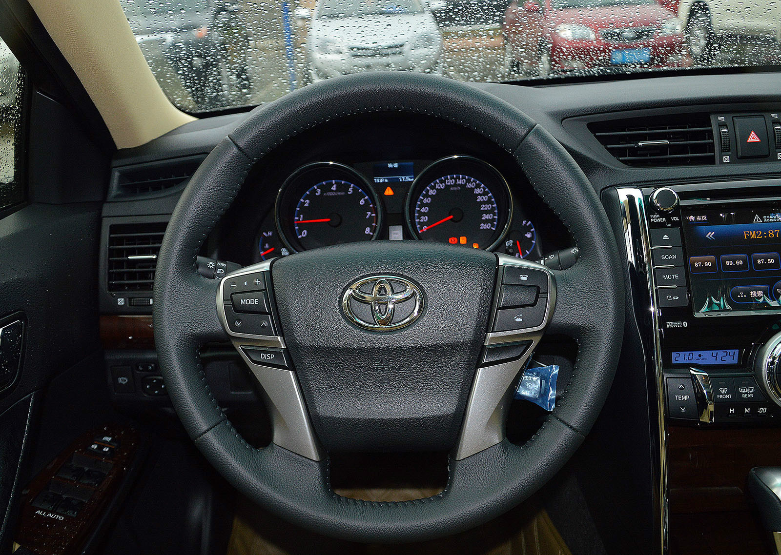 对丰田锐志外观和内饰的品鉴