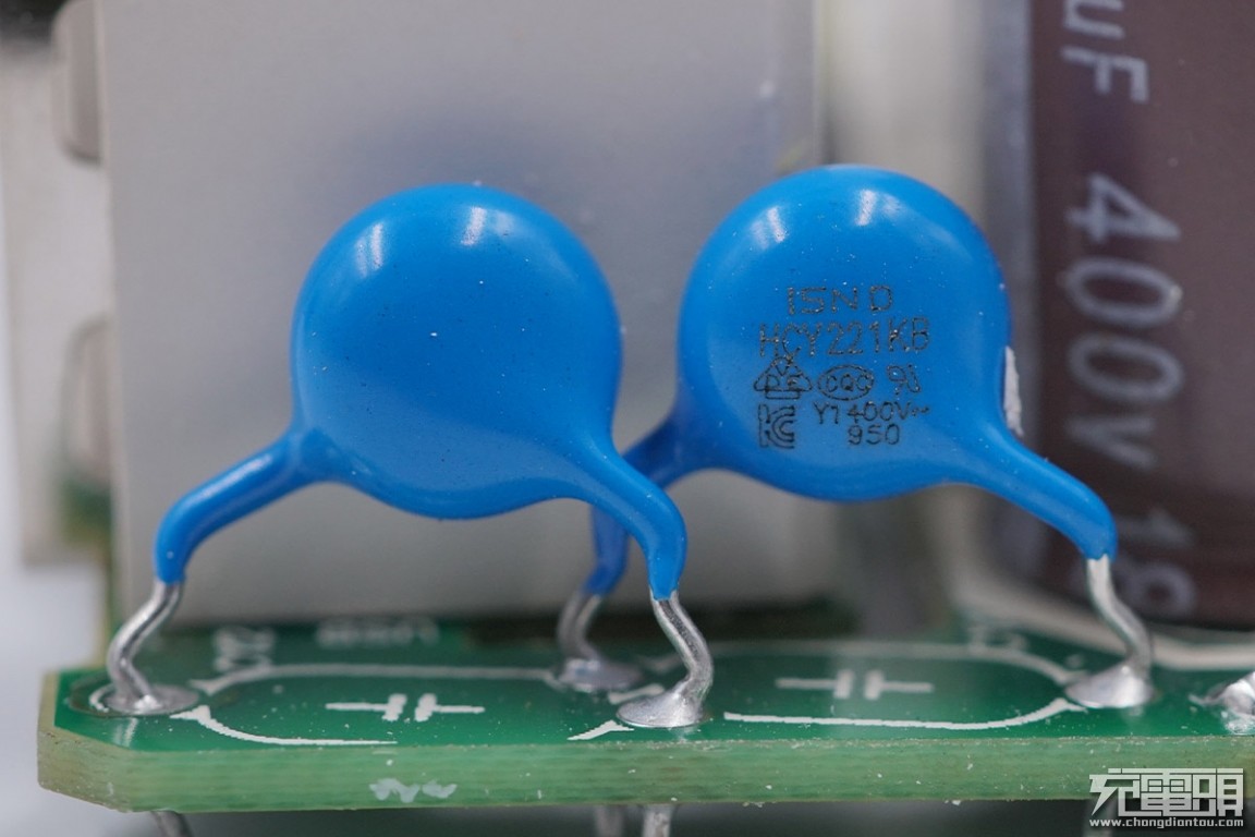 拆解报告:小米10 pro 65w原装充电器mdy-11-eb