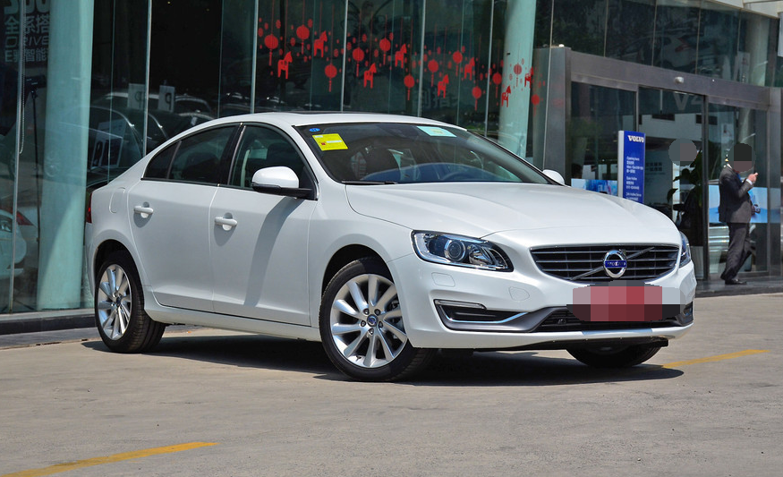 沃尔沃s60l的外观就是我选择他的最重要的一个点,可能是个人喜好的