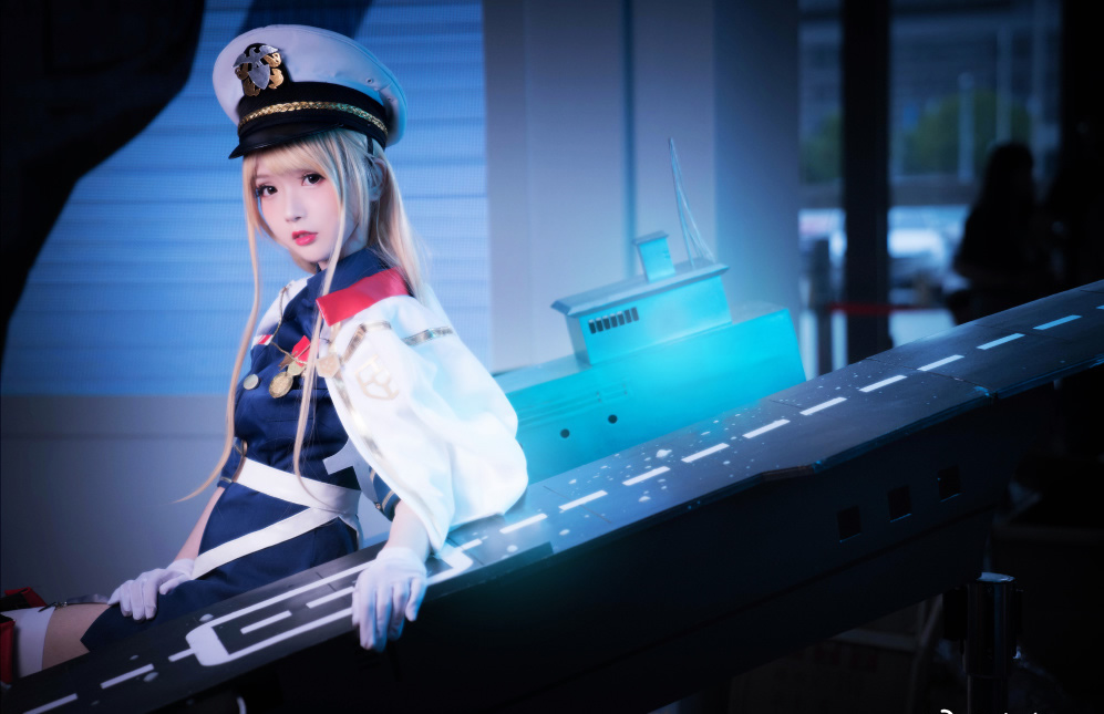 深渊地平线cos:舰长,一切准备就绪,出发吧