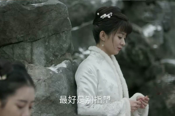 《知否》明兰齐衡相互喜欢,上课偷偷画影子,但最后她还是选择活着