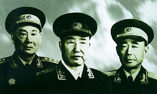 他由国军上将到解放军上将,83岁入党,主动要求降衔