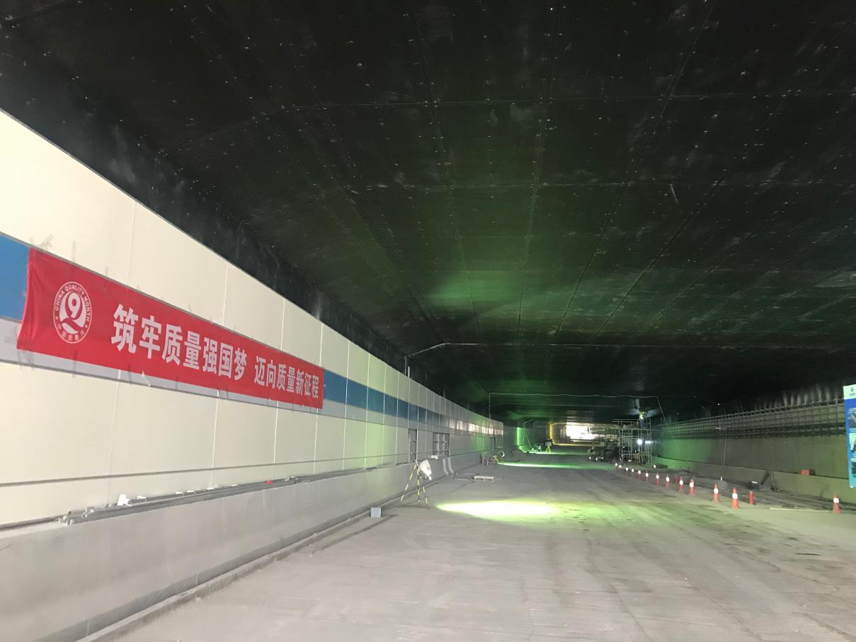 郑州市东三环隧道段施工顺利"迈坎",预计11月底具备通车条件