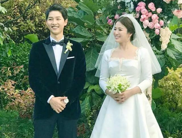 宋仲基宋慧乔婚礼歌曲解读,玉珠铉的声音魅力之处