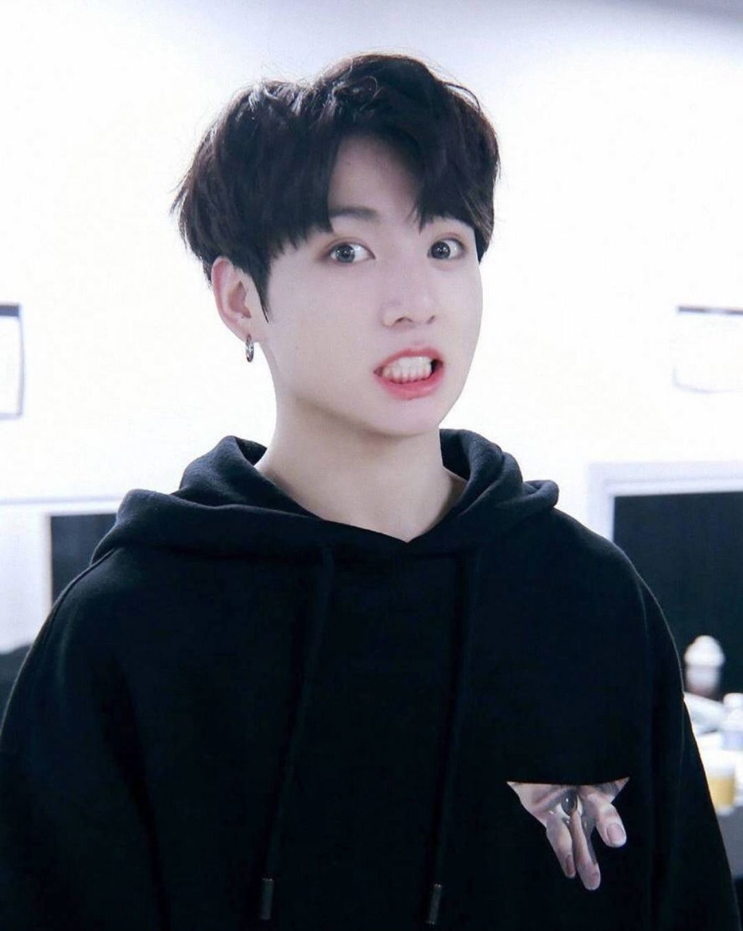 防弹少年团 田柾国高清无水印壁纸合集,真是令人骄傲的歌者呀!