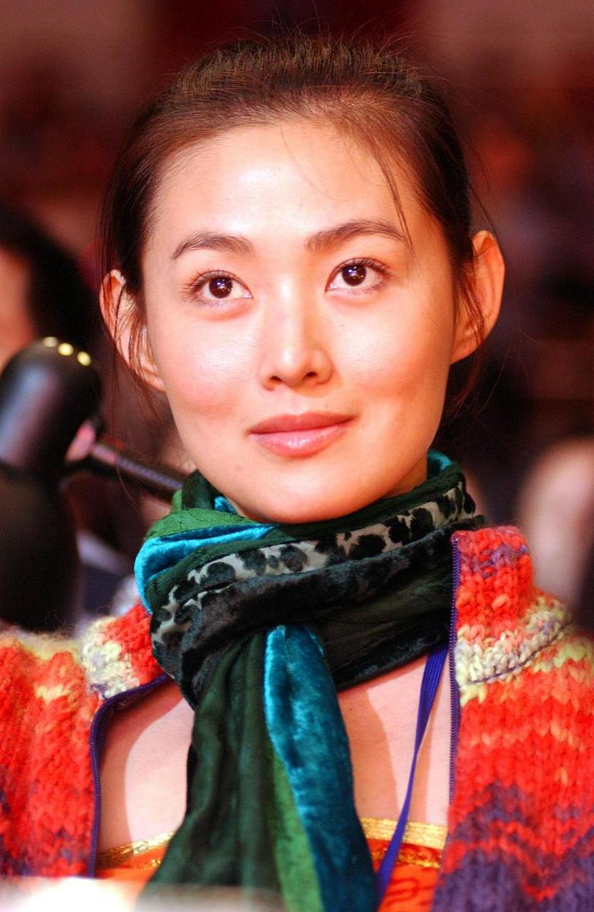 王思懿第一次踏入水浒传剧组,就懵了.