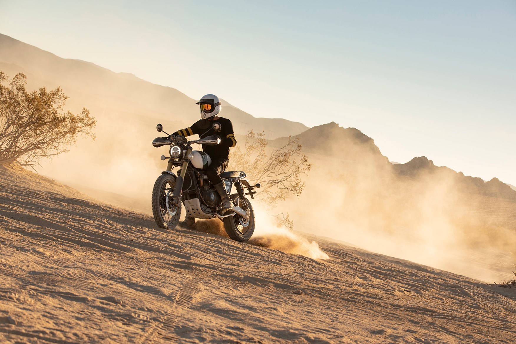 凯旋2019 triumph scrambler 1200发布,贝克汉姆最爱的穿越利器