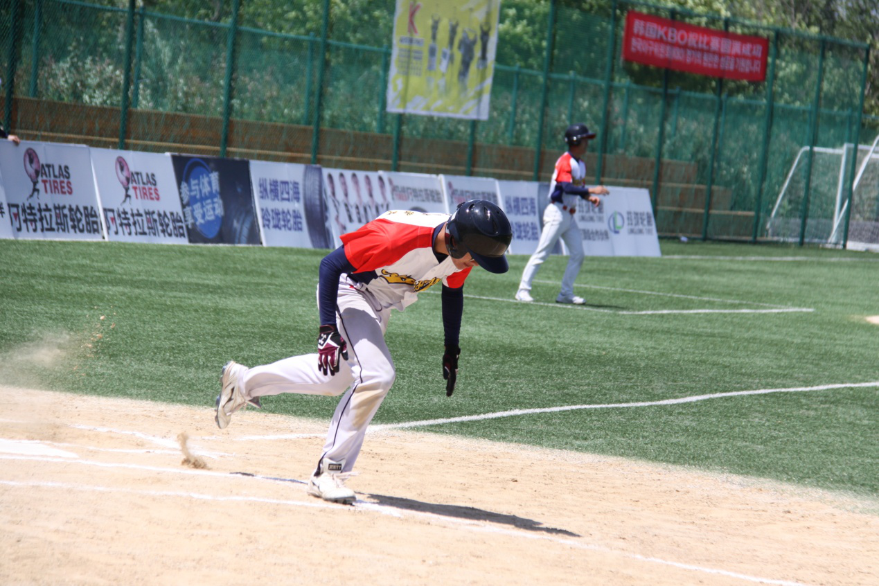 玲珑轮胎杯威海国际棒球邀请赛收棒 韩国华城社会人棒球队夺魁