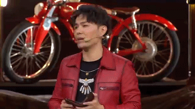 《巅峰之夜》邓男子的魔术,李宇春的表情,都是一绝!