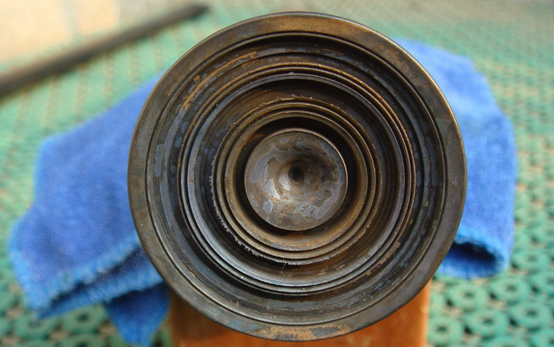 其中剑首同心圆装饰尤其令人叹为观止.