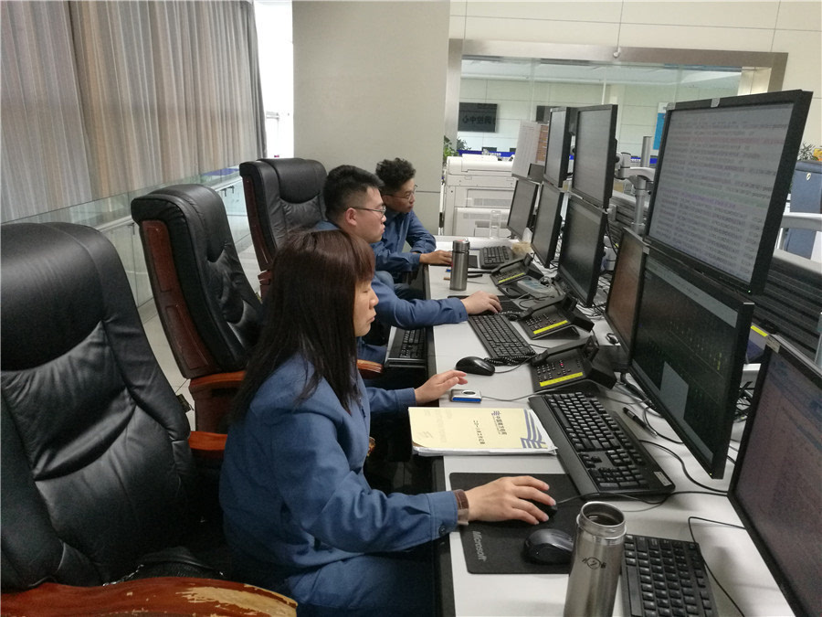 曲靖这群电网调度员春节精心坚守,只为让万家灯火更明亮