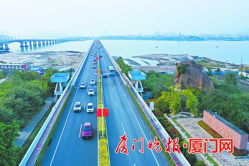 厦门大桥四车道将改成六车道 年内动工具体方案正在拟定中