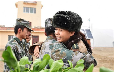 軍人和軍嫂長期分居,到部隊探親是何體驗?軍嫂:這件事讓人害羞