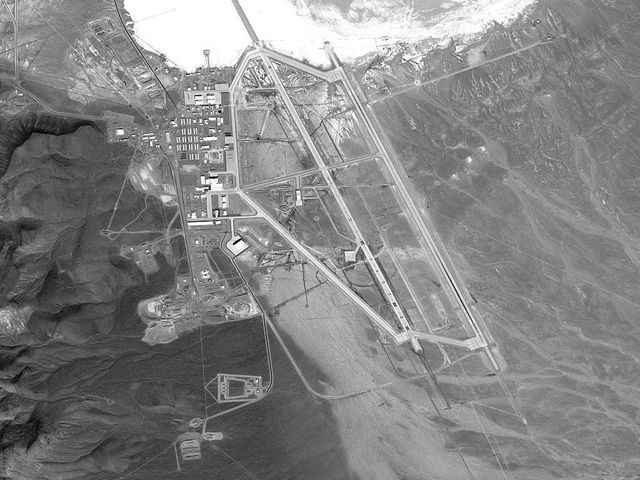 1,51区 51区军事禁区位于美国内华达州南部.