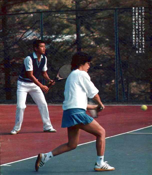 山口百惠照片合集:她到底是有多喜欢打网球?