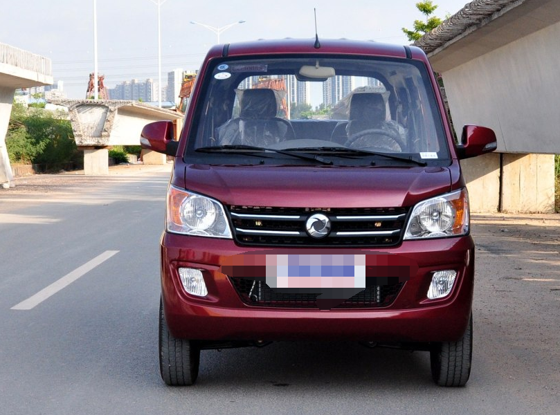 东风汽车-俊风cv03,外观年轻时尚,外观是我最喜欢的地方之一,个性很