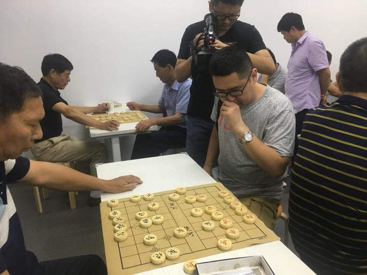 社区文化家园请来了中国象棋大师,公益讲座不但学棋还学到了文化