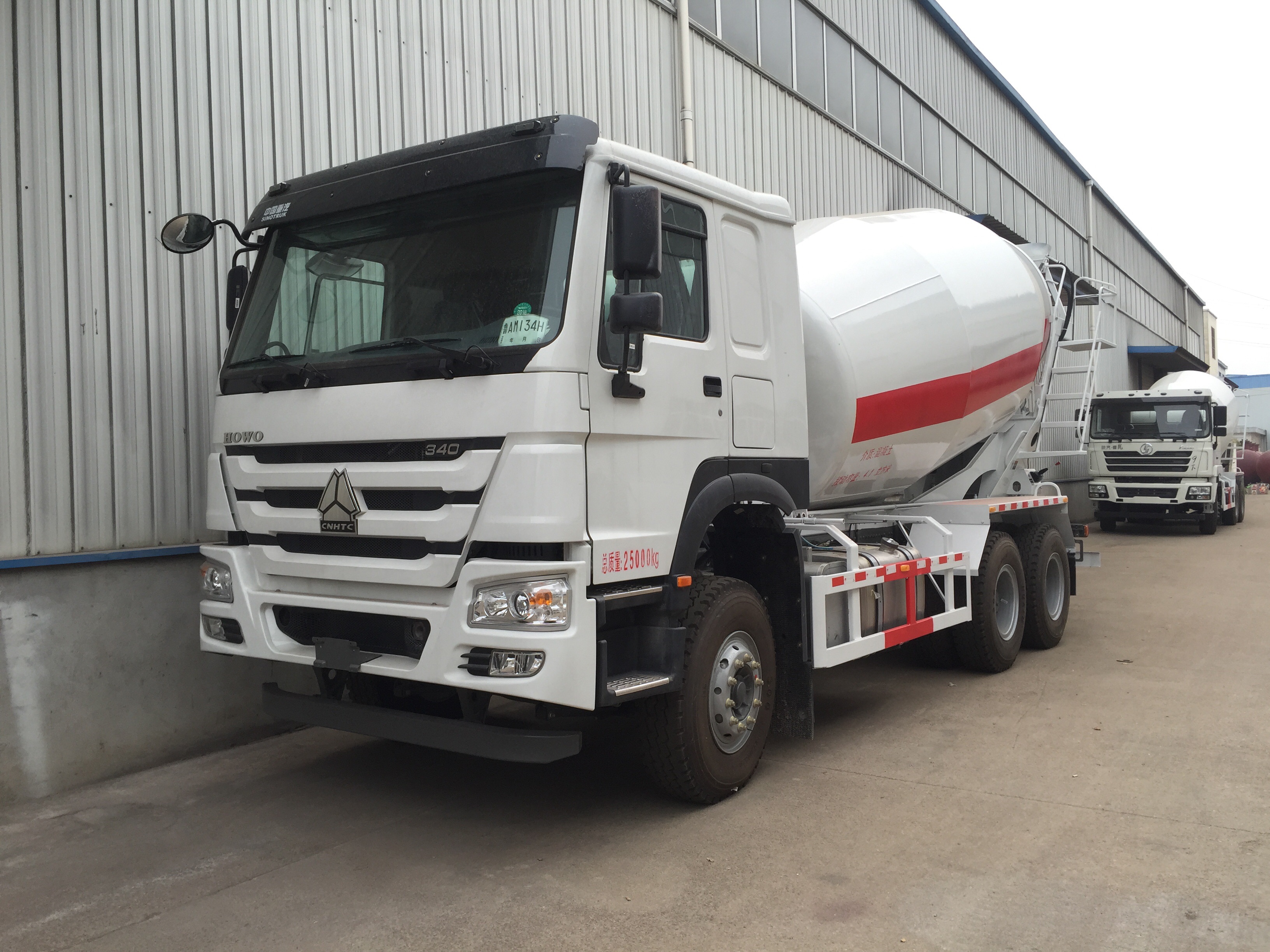 轻量化四桥搅拌车,更多用户的选择