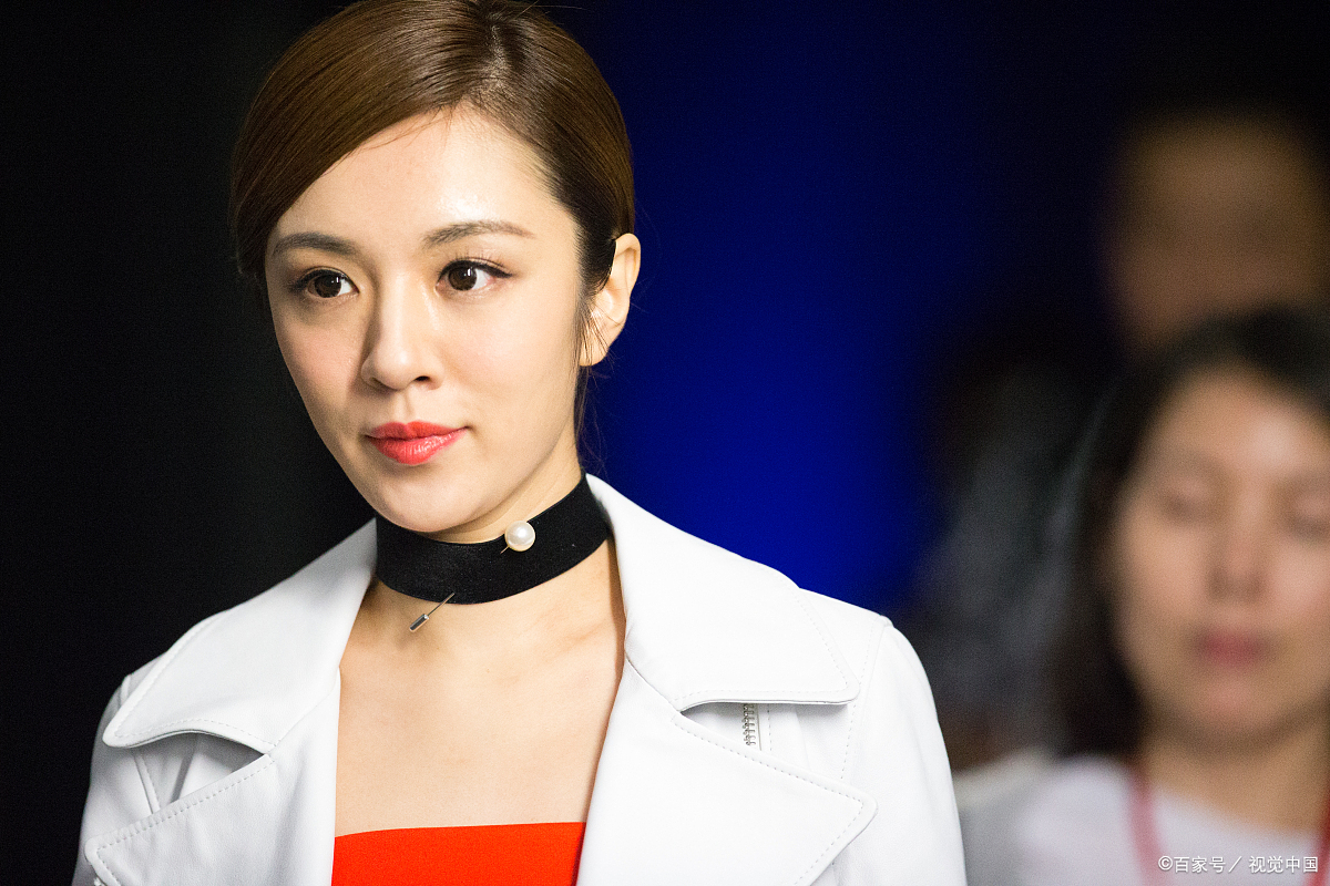 巅峰期合作胡歌,后却被张翰拖下水,35岁王晓晨越来越拉了