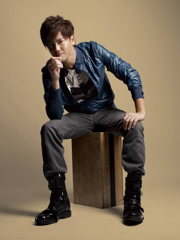 我是歌手李圣杰《痴心绝对》满满的80后回忆