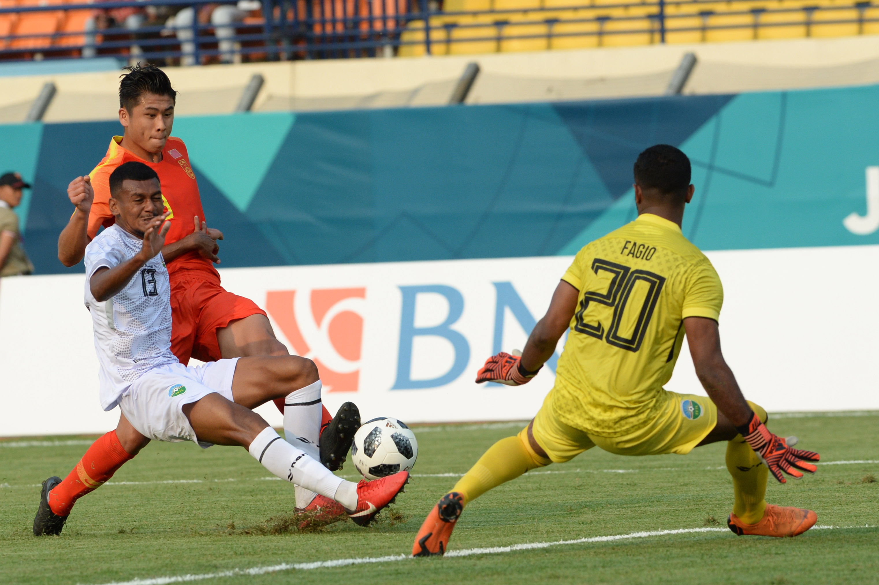 足球——男子小组赛:中国胜东帝汶(4)