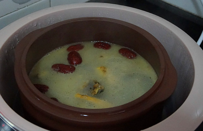 红枣生鱼汤——做法简单鲜美可口的家常菜肴!