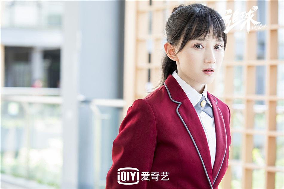 《追球》:阿拉蕾出演的网剧,剧情很逗很有趣,还挺好玩