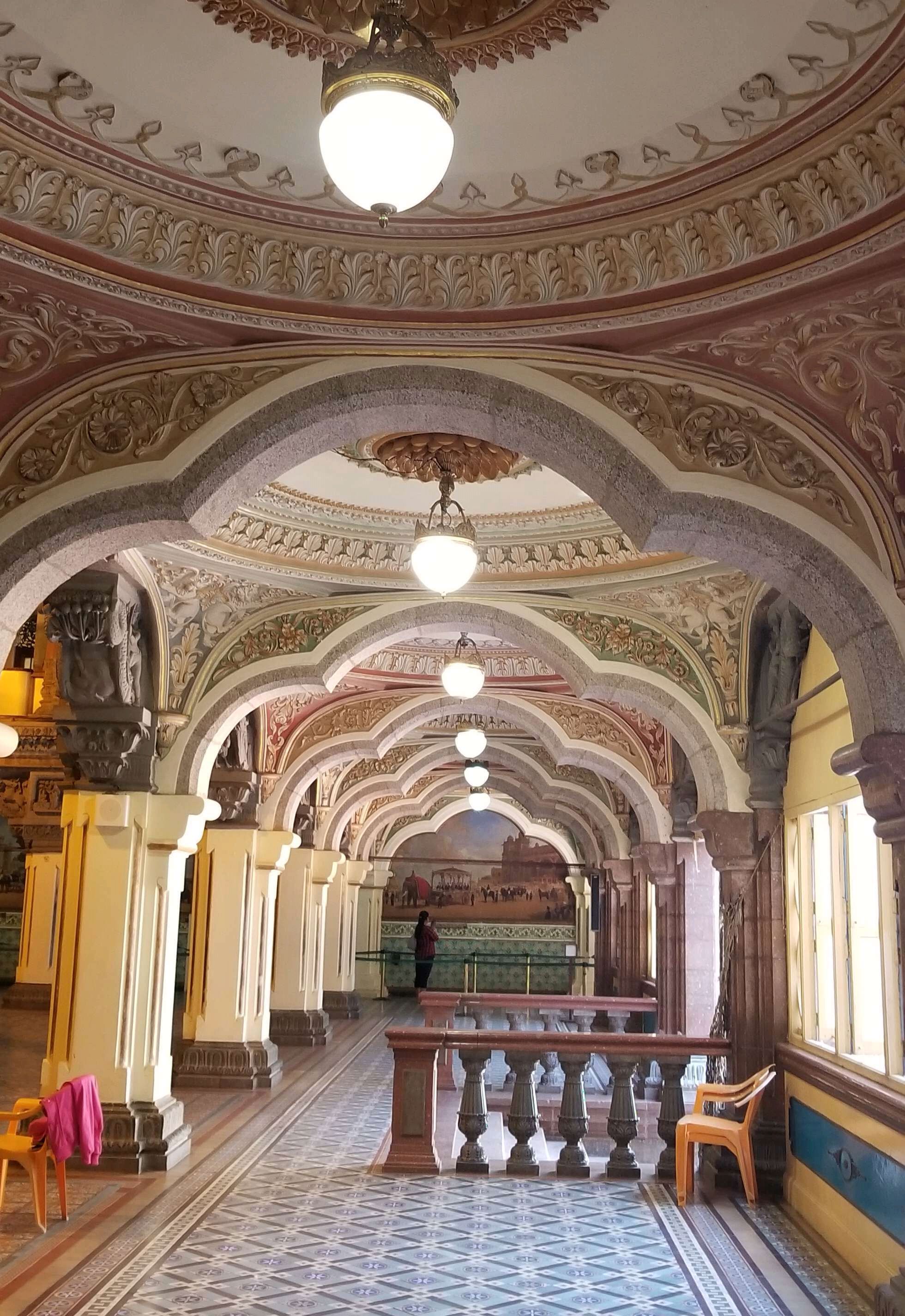 迈索尔皇宫(maharaja's palace/mysore place 位于迈索尔市区的中央
