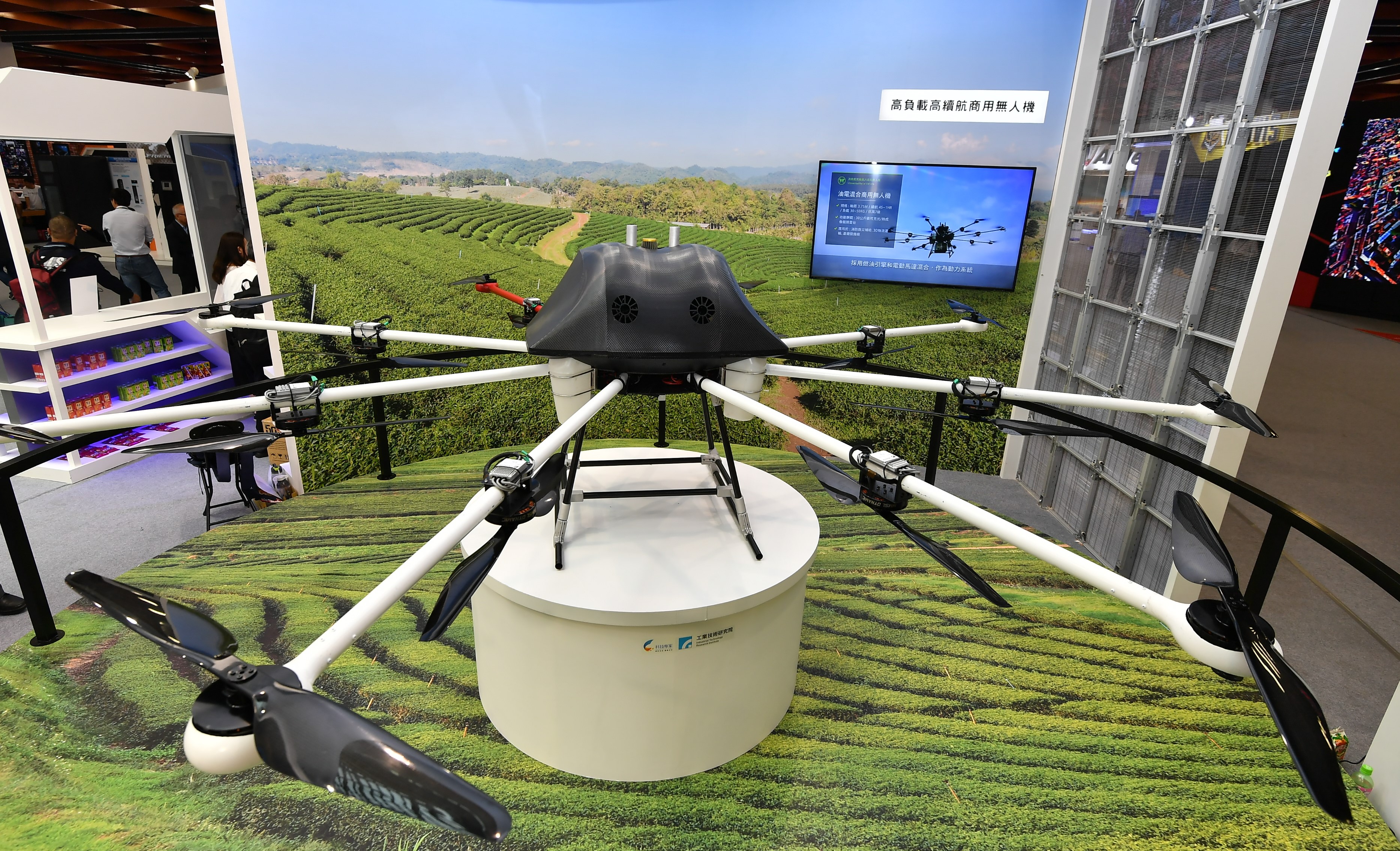 全球领先!中国台湾省打造最强民用无人机,最大可载重80kg
