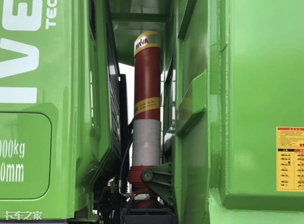 前顶还是中顶?自卸车液压油缸别乱用,容易出大事故