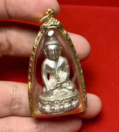 药师佛佛牌功效,泰国药师佛需要供奉吗?泰国药师佛禁忌