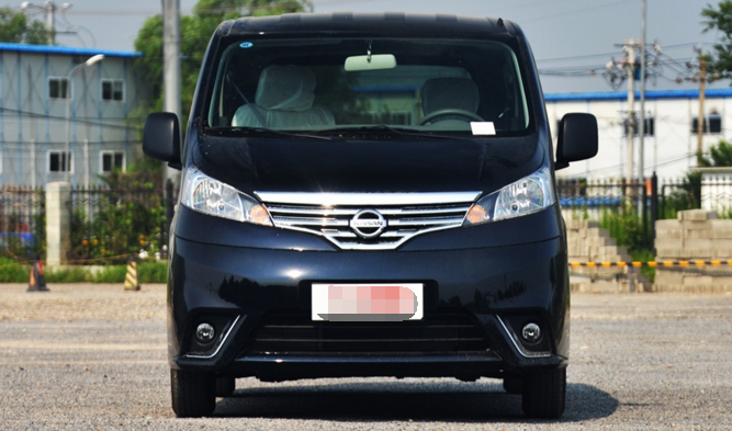 郑州日产nv200,设计风格炫酷,从内到外都很受欢迎