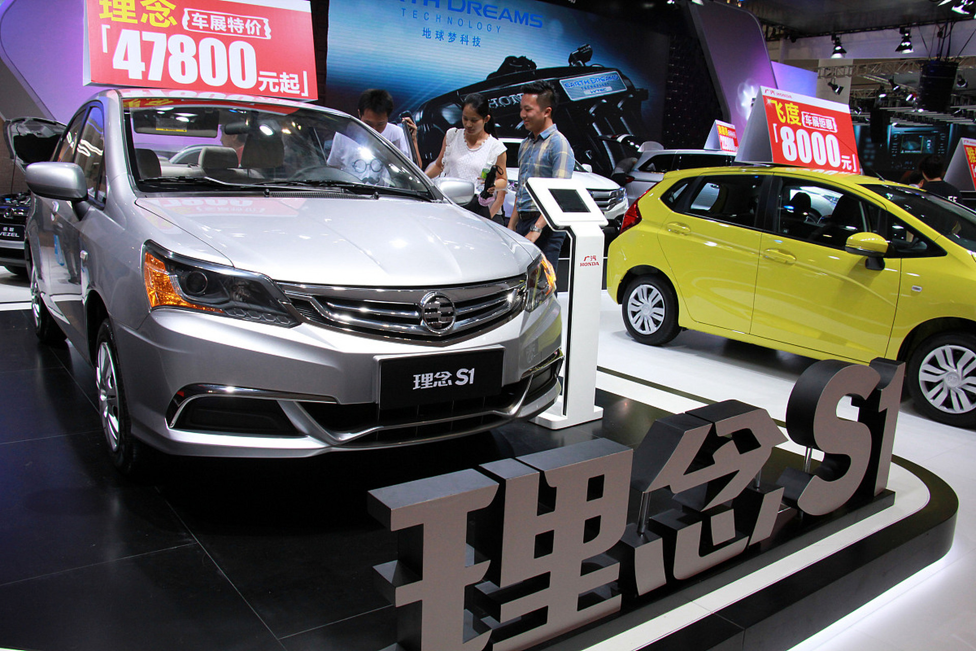 作为拥有20年汽修经验的老师傅,我对高合汽车理念s1这款车赞不绝口.