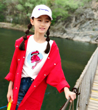 "温宜公主"长大了,11岁的纪姿含是一个大姑娘了,网友:真好!