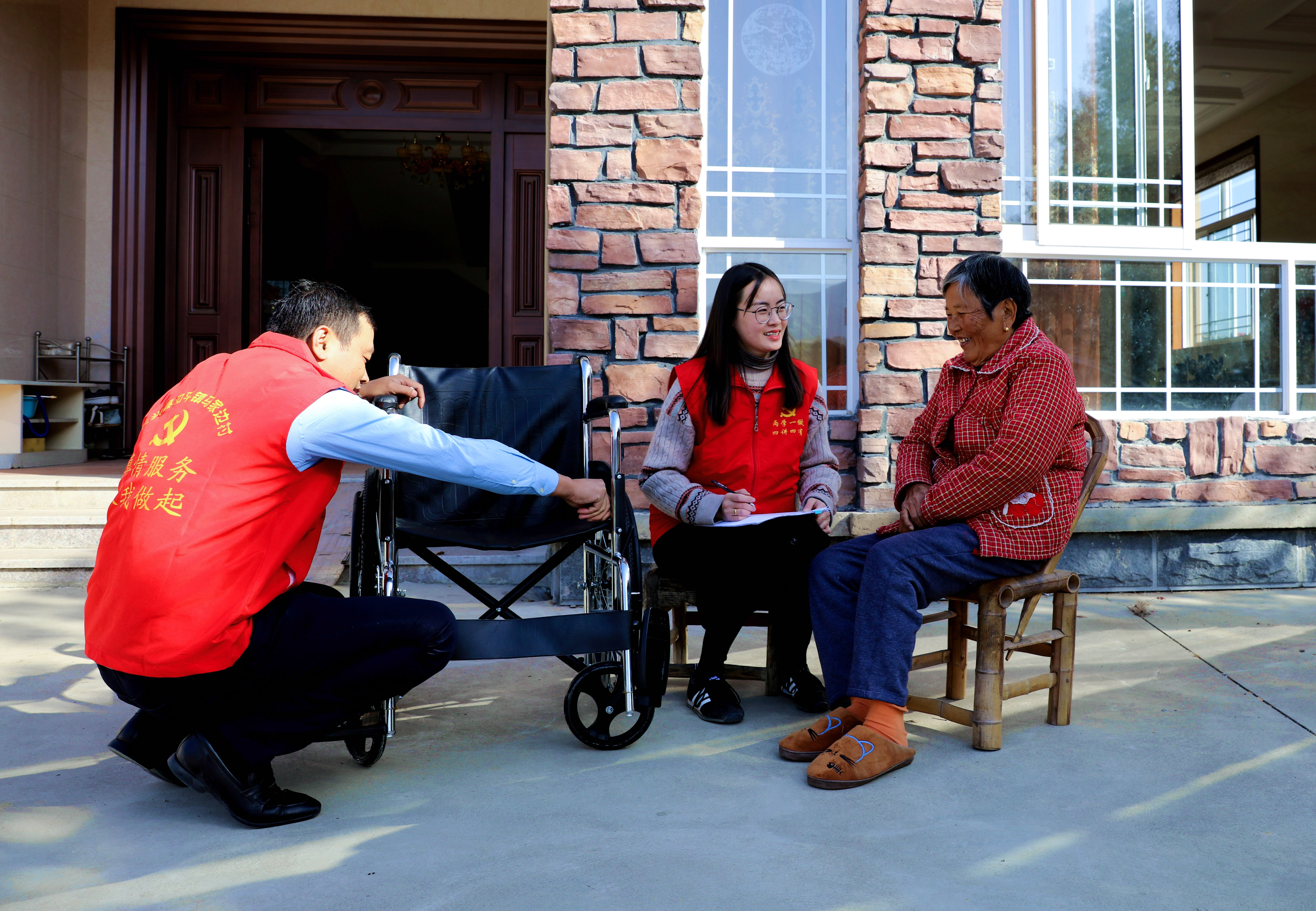 浙江长兴:最多跑一次 为民办实事(3)