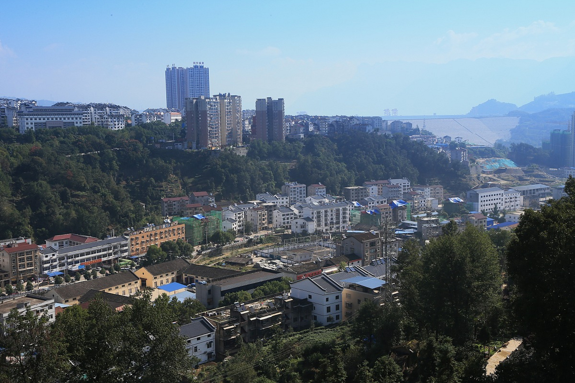 龙山县文旅广电局在靛房学校开展联校支教活动,新闻12月15日讯 为