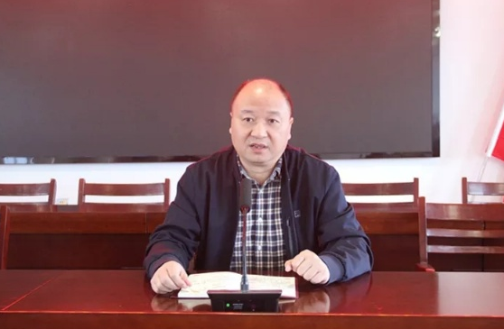 江西玉山:朱明善到文成街道宣讲党的十九届四中全会精神