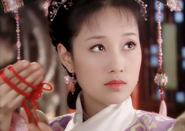 马伊俐《还珠格格三》马伊俐古装造型,那一年的马伊俐20出头,颜值巅峰