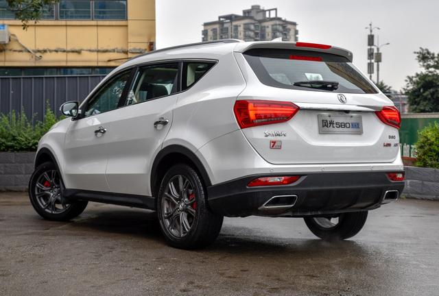 宝骏争光了,新车提供6个座位,起步价7.78万,还入选外交官座驾