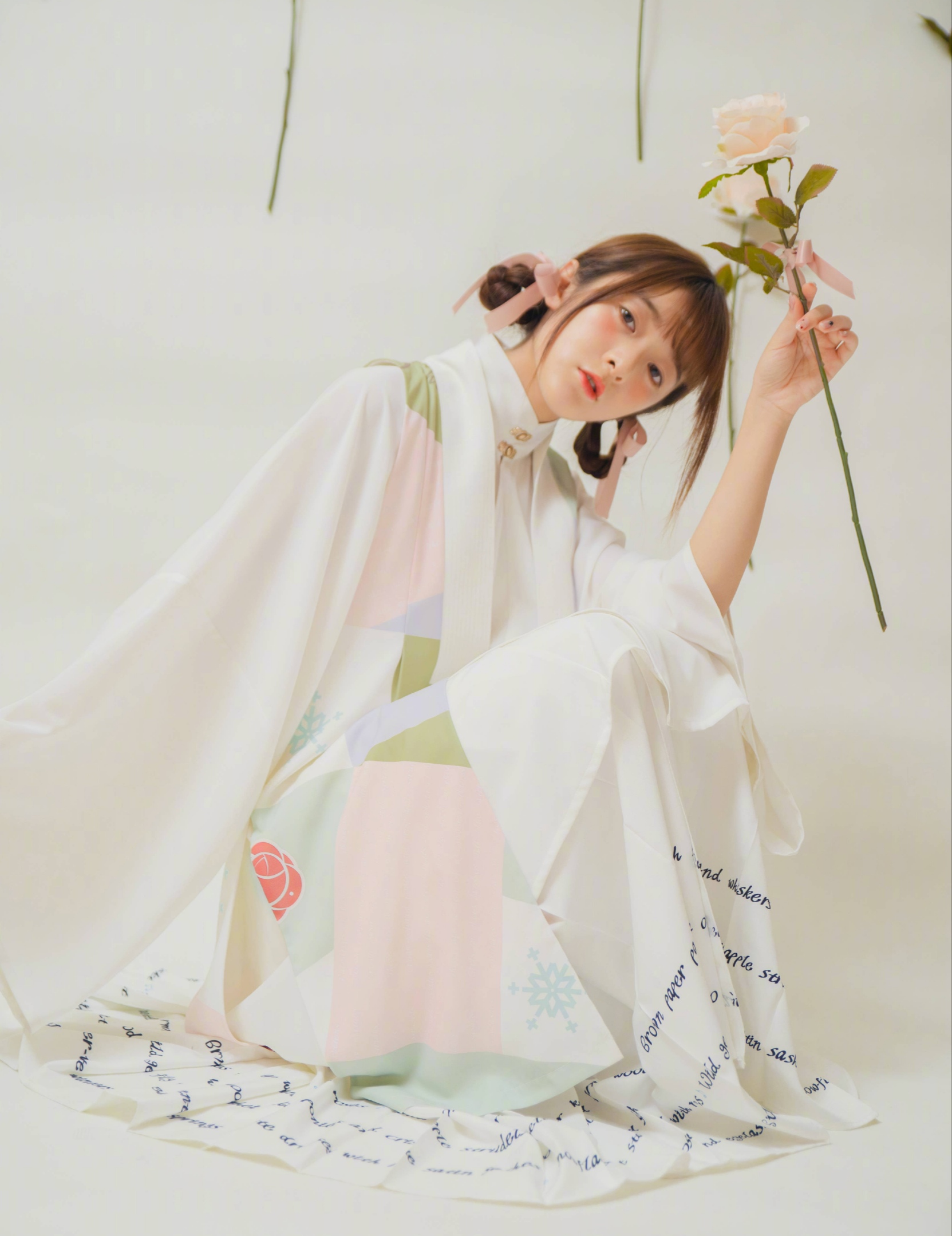 徐娇晒唯美写真,好似仙女下凡,女大十八变越变越好看